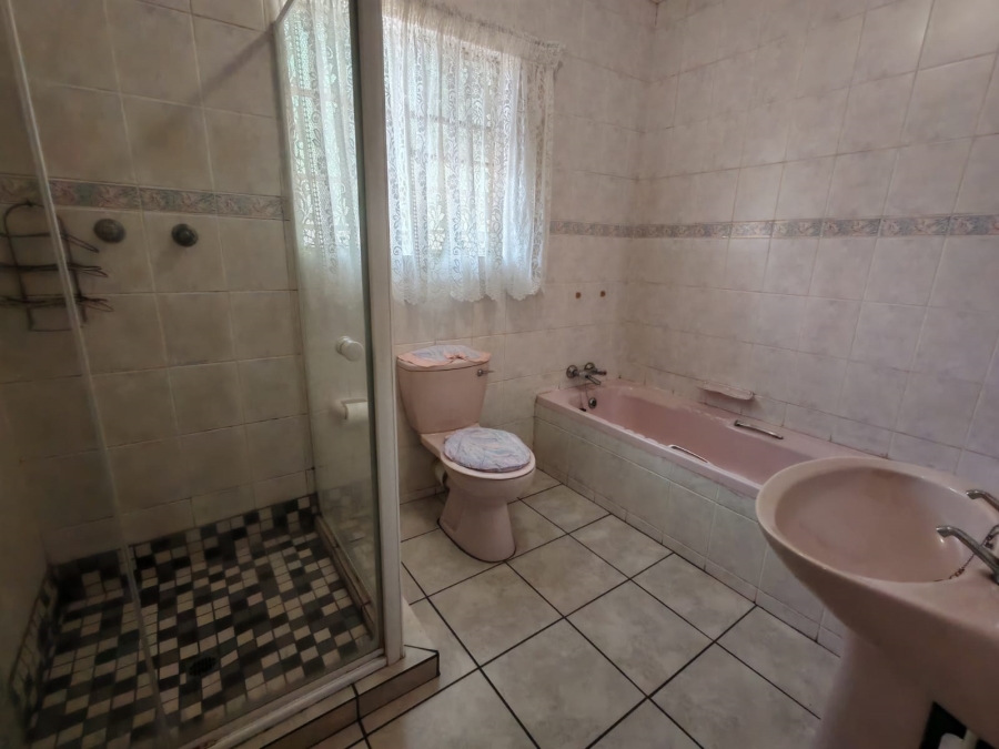 3 Bedroom Property for Sale in Sasolburg Ext 11 Free State